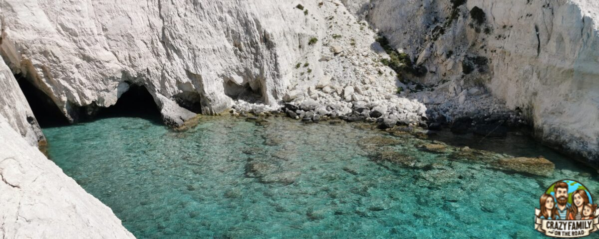 Plakaki beach